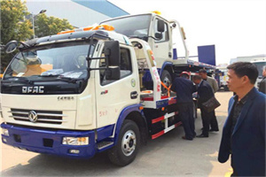 斗门汽车道路救援拖车价格